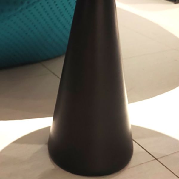 Table de métal de base de piédestal rond