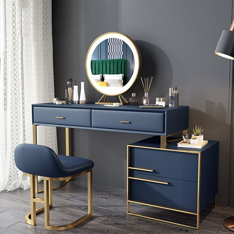 Glam Make-up Vanity Faux Leather Mirror Bedroom Makeup Vanity Set Clearhalo 'Bedroom Furniture' 'furn' 'furn_makeup_vanities' 'Furniture' 'Makeup Vanities' 'makeup_vanities' 1200x1200_96d62ce9-e60d-4f50-b151-fb37f9415a95