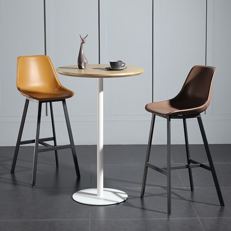 Round Wood Top Bar Table with Pedestal Industrial Metal Frame Bar Table Clearhalo 'Bar Furniture' 'Bar Tables' 'bar_tables' 'furn' 'furn_bar_tables' 'Furniture' 'Kitchen & Dining Furniture' 1200x1200_96dc65ee-70a7-4f9d-bf5f-a0d1481820dc