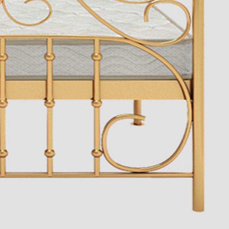 Glam Metal Bettrahmen mit Camelback Open-Frame-Kopfteil und Fußboard