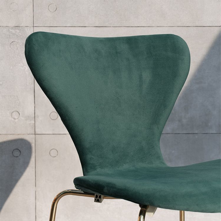 Restaurant Scandinavian Velvet Side Chair Matte Finish Wingback Dining Chair Clearhalo ' kitchen&dining_furn' 'Dining Chairs' 'Dining Tables & Seating' 'dining_chair' 'furn' 'furn_dining_chair' 'Furniture' 'furniture_dining_chair' 'Kitchen & Dining Furniture' 'kitchen' 1200x1200_971364ee-e497-4a76-830f-1edf3ed9e946