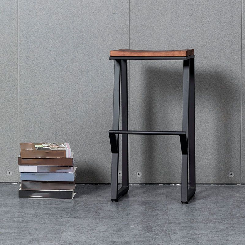 Modern Style Metal Bar Stool with Footrest Coffee Shop Simple Bar Stool Clearhalo 'Bar Furniture' 'Bar Stools' 'bar_stools' 'furn' 'furn_bar_stools' 'furniture_bar_stools' 'Kitchen & Dining Furniture' 'kitchen&dining_furn' 'kitchen' 'kitchen_furn' Furniture' 1200x1200_97c8b26c-0711-43f1-b88f-cd79e55ea629