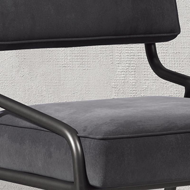 Zeitgenössischer Esstuhl offener gepolsterter Stuhl im matten Finish offen