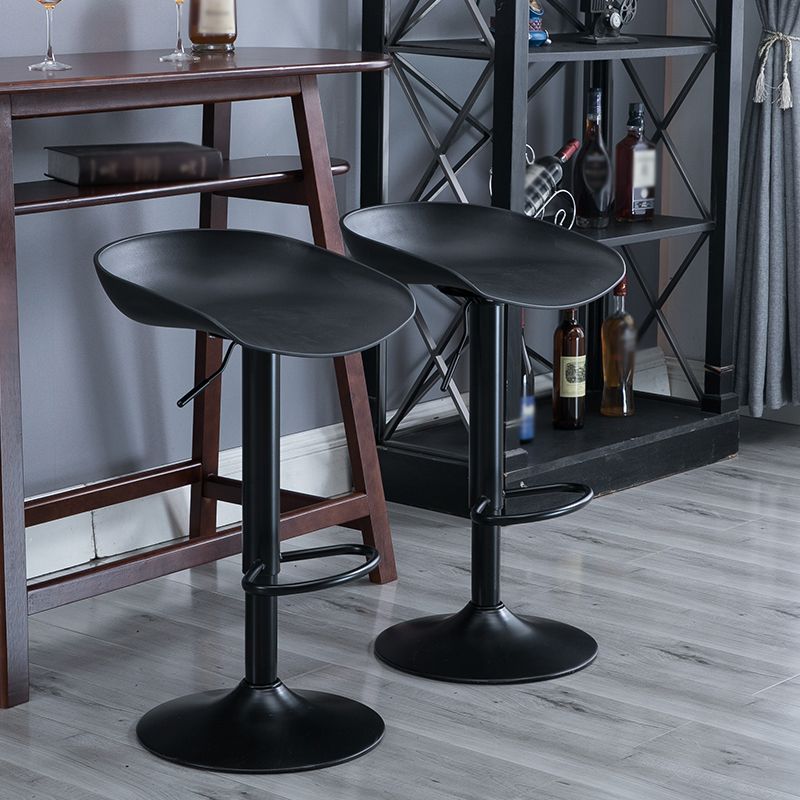 Industrial Style Plastic Seats Barstool Rotating Lifting Metal Leg Bar Stool for Indoor Clearhalo 'Bar Furniture' 'Bar Stools' 'bar_stools' 'furn' 'furn_bar_stools' 'furniture_bar_stools' 'Kitchen & Dining Furniture' 'kitchen&dining_furn' 'kitchen' 'kitchen_furn' Furniture' 1200x1200_97e1be12-a386-434c-ac03-b41048d67d88