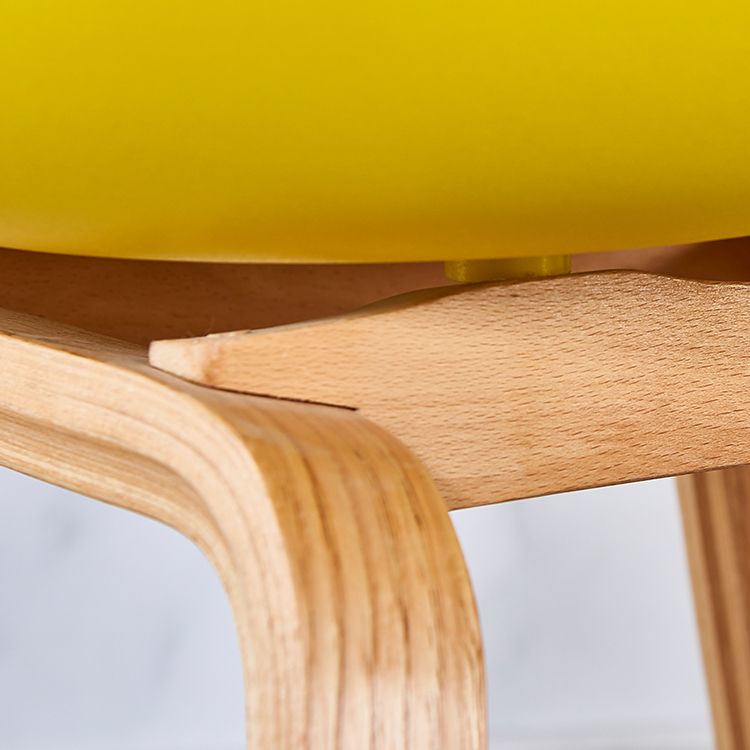 Modern Milk Tea Shop Solid Back Arm Chair Plastic Matte Finish Dining Chair Clearhalo ' kitchen&dining_furn' 'Dining Chairs' 'Dining Tables & Seating' 'dining_chair' 'Furniture' 'furniture_dining_chair' 'Kitchen & Dining Furniture' 'kitchen' 1200x1200_980a4e14-c7c7-4105-ab60-301dbf65ef43