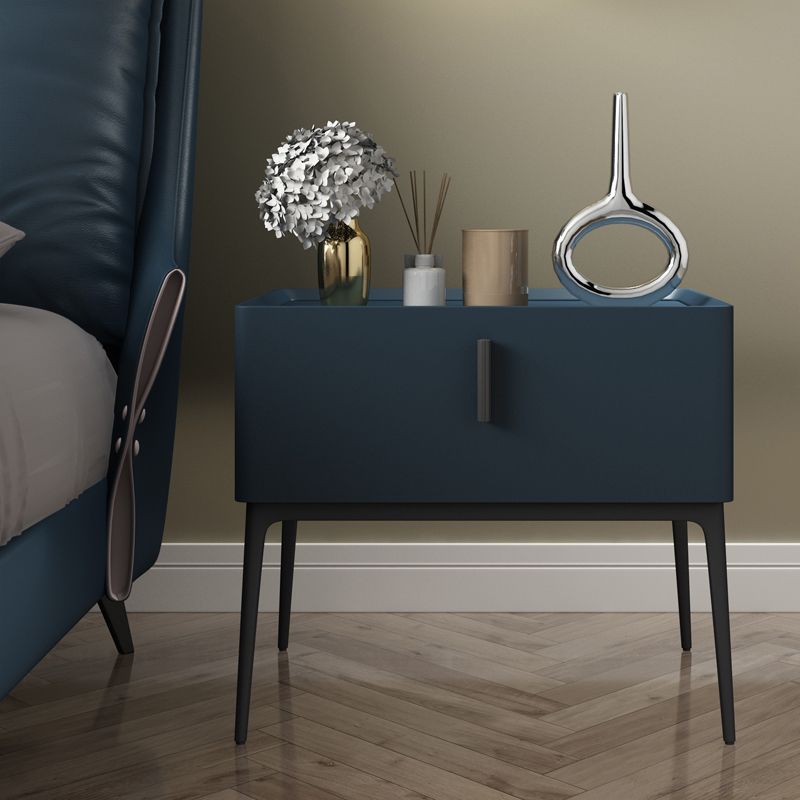 Table de nuit en bois moderne 18,8 "de nuit de haut avec 1 dessinateur