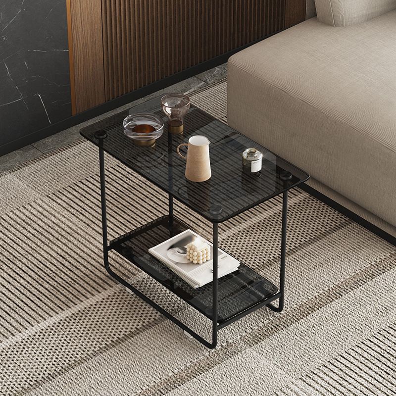 Mesa lateral superior de vidrio rectángulo 21.65 "Mesa de base de trineo de metal de alto con estante