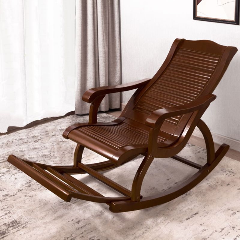 Chaise de culbuteur traditionnelle Solide Rocker Rocker Rocker Rocker dans le salon