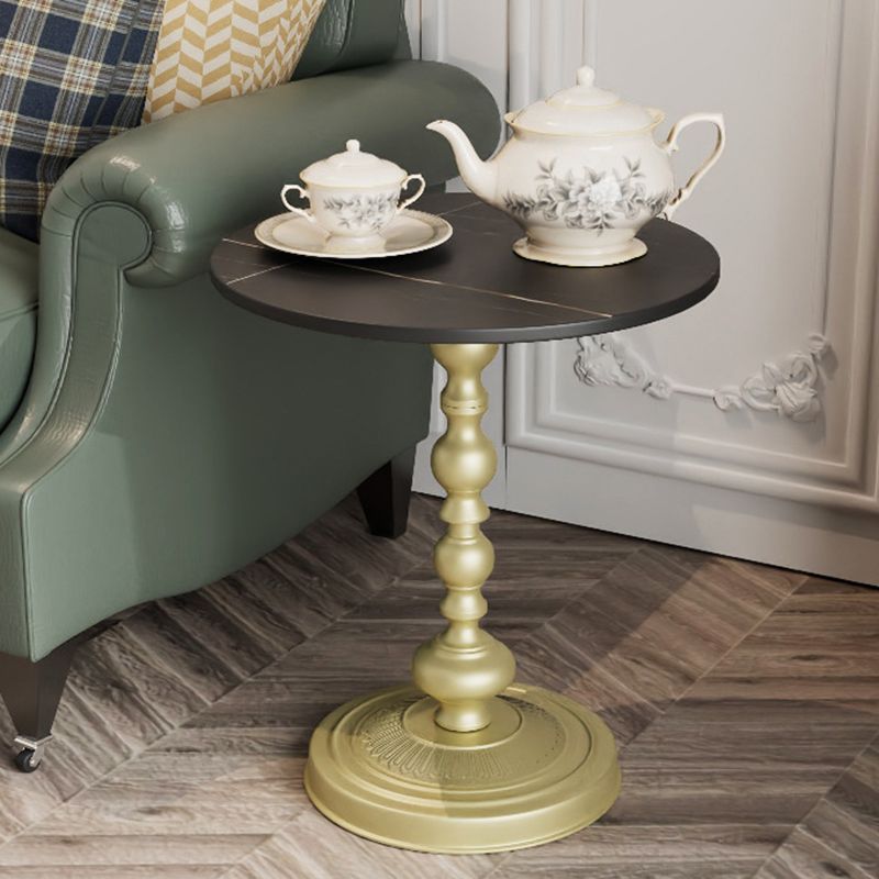 リビングルームのためのモダンな丸い側面のテーブル台座のコーナーテーブル