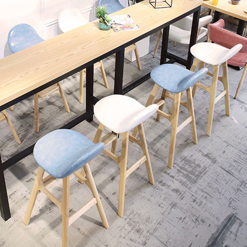 低い帯域装飾されたバースツール屋内スカンジナビアのソリッドウッドフレームバースツール