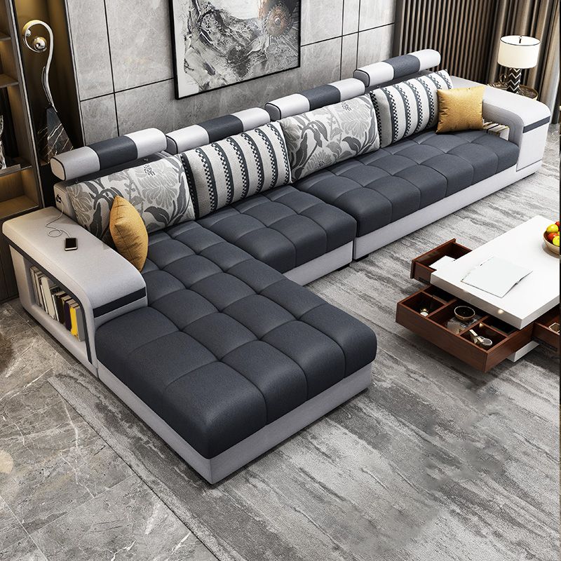 Divano contemporaneo di stoccaggio a slittamento del braccio quadrato.