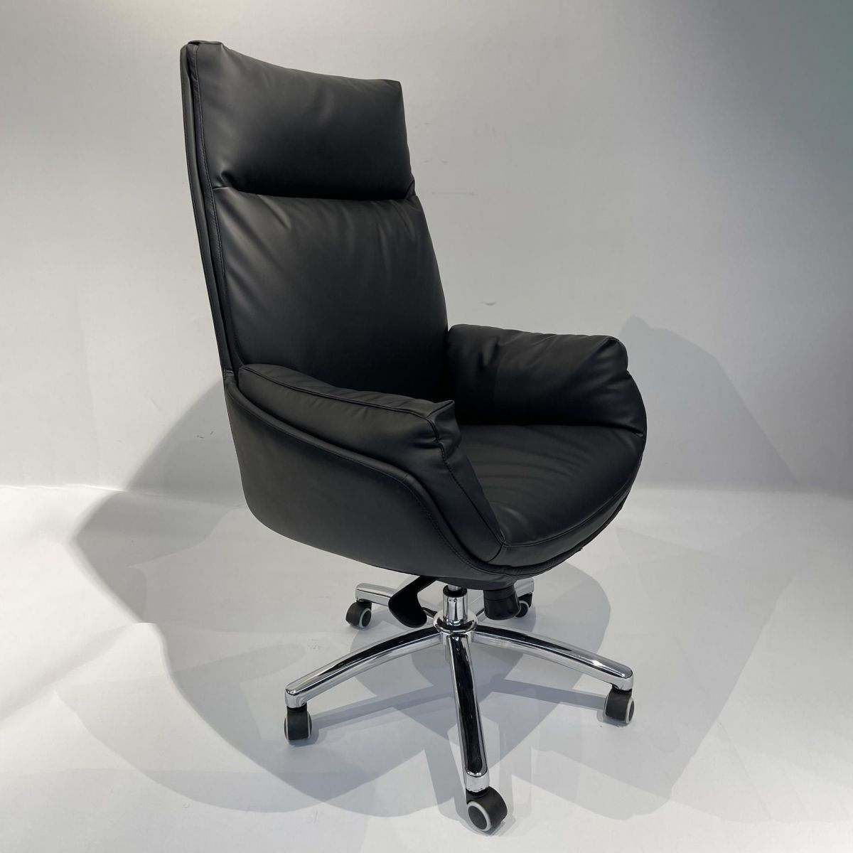 High Back Executive Chair Contemporary Adjustable Managers Chair Clearhalo 'furn' 'furn_office_chair' 'Furniture' 'Office Chairs' 'Office Furniture' 'office_chair' 1200x1200_9986ffb4-857c-4d36-a81c-ed67e8cff38a