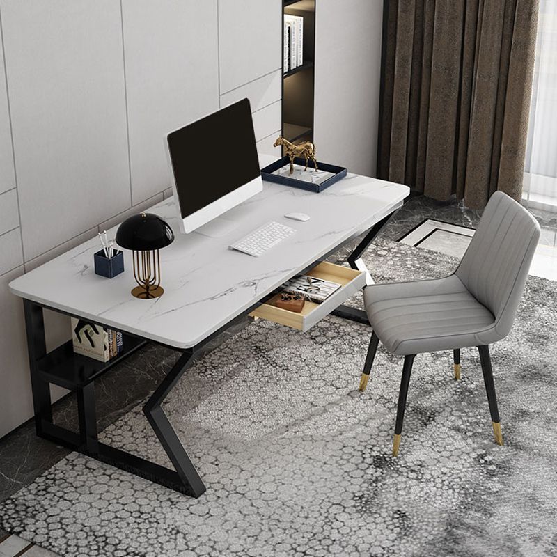 Scrivania per ufficio contemporanea banda computer curva di finitura antica con scaffale