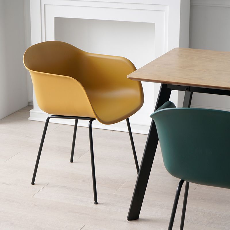 Industrial Design Plastic Dining Side Chairs Solid Back Arm Side Chair Clearhalo ' kitchen&dining_furn' 'Dining Chairs' 'Dining Tables & Seating' 'dining_chair' 'Furniture' 'furniture_dining_chair' 'Kitchen & Dining Furniture' 'kitchen' 1200x1200_99bc01df-2cf1-4ee8-a166-73942986ff0d