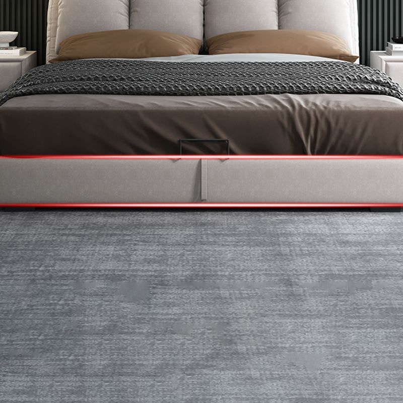 フェイクレザーの長方形のヘッドボード付きスカンジナビアの木製パネルベッド