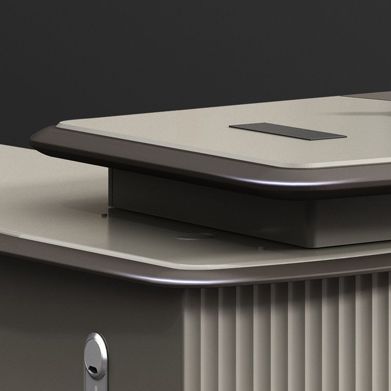 Scrivania per ufficio contemporanea scrivania esecutiva a forma di legno artificiale con 2 cassetti