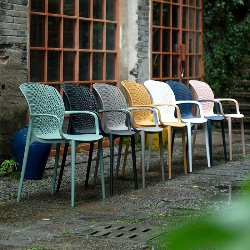 Glam Style Plastic Dining Arm Chair Matte Finish Dining Chair for Dinning Room Clearhalo ' kitchen&dining_furn' 'Dining Chairs' 'Dining Tables & Seating' 'dining_chair' 'furn' 'furn_dining_chair' 'Furniture' 'furniture_dining_chair' 'Kitchen & Dining Furniture' 'kitchen' 1200x1200_99c7111b-6a10-41f2-8ebf-f374d0d6def7