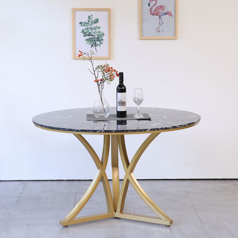 Table à manger de luxe traditionnelle Table ronde en marbre artificiel pour la maison
