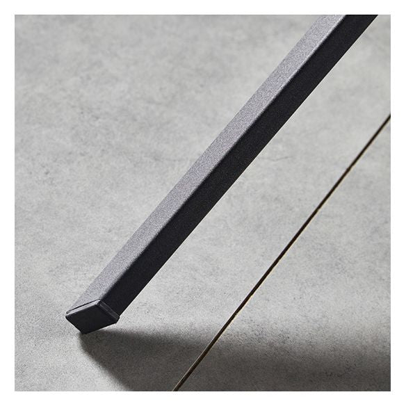 ブラッセリーのための現代のアームレスダイニングチェアレザーカーブドパーソンズサイドチェア