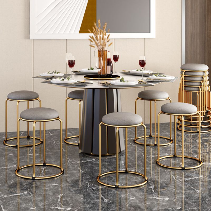 Glam Standard Ottoman Fade Resistant Velvet Mental Leg Solid Color Round Ottoman Clearhalo 'furn' 'furn_ottomans_poufs' 'Furniture' 'Living Room Furniture' 'Ottomans & Poufs' 'ottomans_poufs' 1200x1200_9a132fdb-353c-415b-a030-fd886db2610e