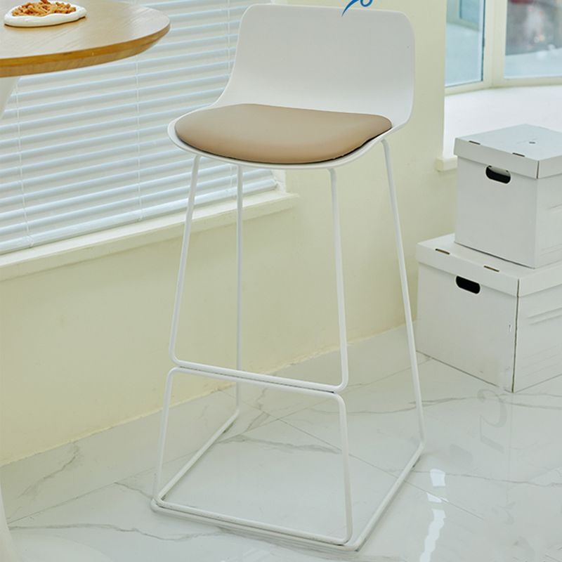 Indoor Footrest Dining Stool Plastic Industrial Low Back Counter-height Stool Clearhalo 'Bar Furniture' 'Bar Stools' 'bar_stools' 'furn' 'furn_bar_stools' 'Furniture' 'Kitchen & Dining Furniture' 1200x1200_9a37e2d4-78a4-4aea-a6a4-dd208c6a5399