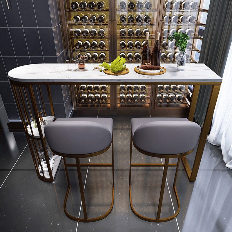 Table de bar en pierre frittée blanche, base en métal, table de salle à manger avec étagères de rangement