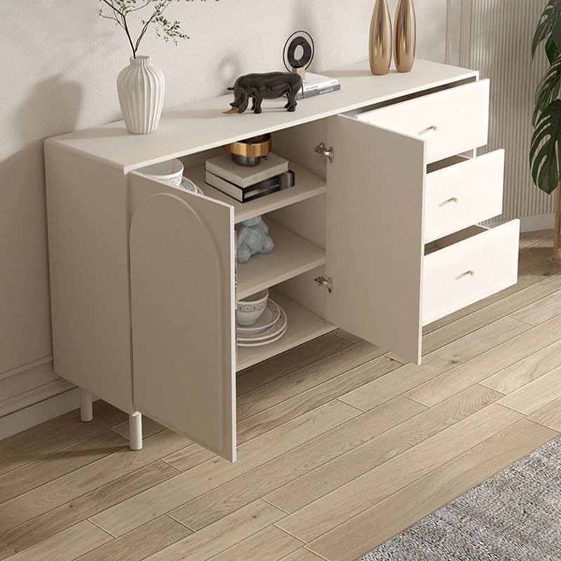 リビングルーム用のドア付きモダンなダイニングサーバーエンジニアリングウッドビュッフェサーバー