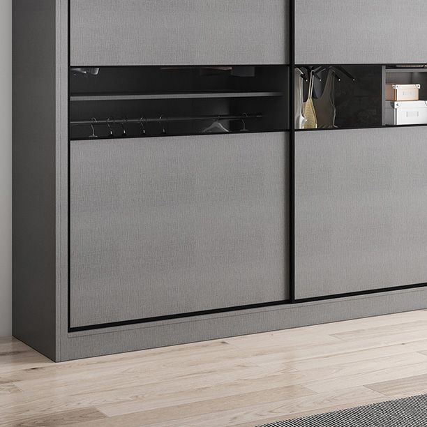 Asta di guardaroba in legno di colore grigio incluso armadio guardaroba con porta scorrevole