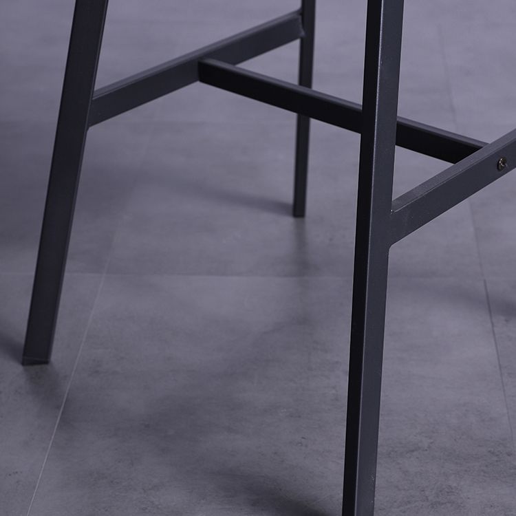 Industrial Metal Low Back Barstool Simple Indoor Tall Stool with Leather Seat Clearhalo 'Bar Furniture' 'Bar Stools' 'bar_stools' 'furn' 'furn_bar_stools' 'furniture_bar_stools' 'Kitchen & Dining Furniture' 'kitchen&dining_furn' 'kitchen' 'kitchen_furn' Furniture' 1200x1200_9b0b657b-0458-4fff-96d2-a4115f2e5cea