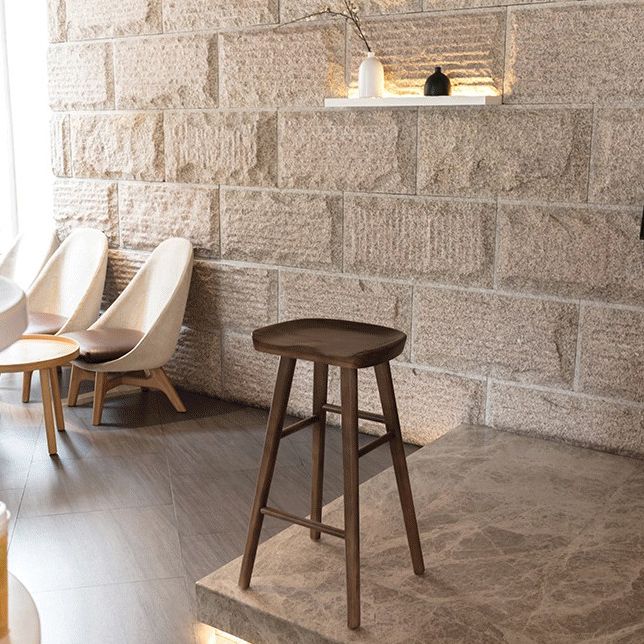 モダンなブリストルソリッドウッドバースツールバックレスフットレストバースツール