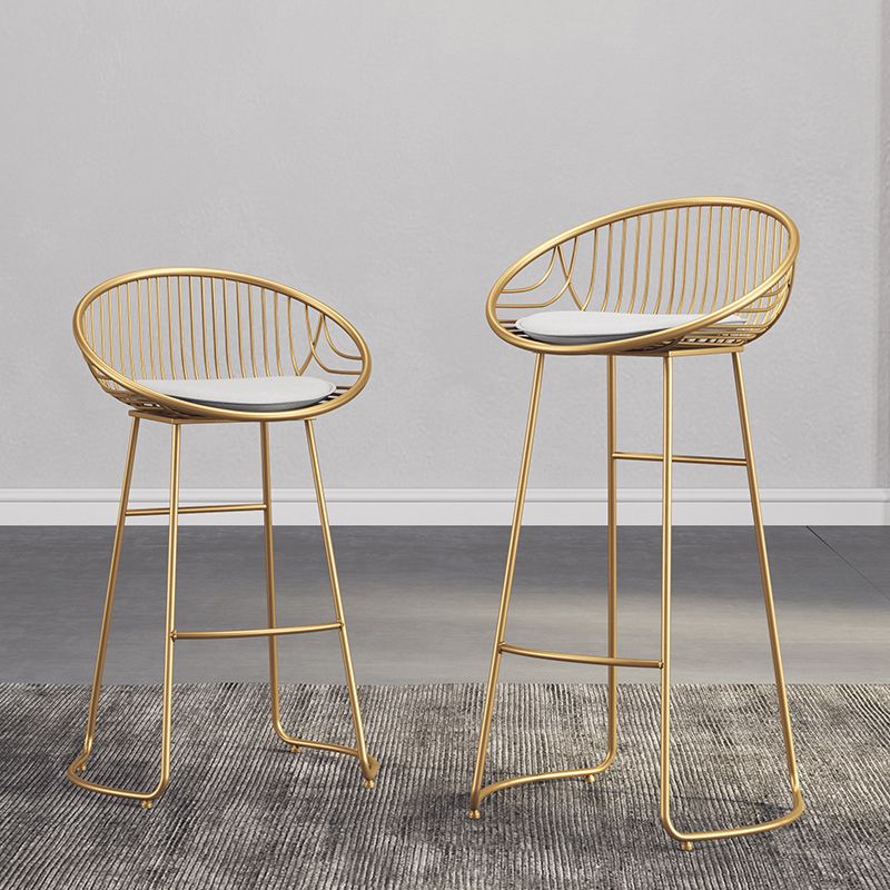 Sgabelli da bar imbottiti scandinavi per sgabelli per secchio con base di metallo