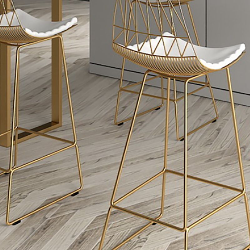 Contemporary Metal Counter Height Stools Bar Stool with Footrest Clearhalo 'Bar Furniture' 'Bar Stools' 'bar_stools' 'furn' 'furn_bar_stools' 'Furniture' 'Kitchen & Dining Furniture' 1200x1200_9b66dd15-1b9a-4539-b56a-b3946a59e93a