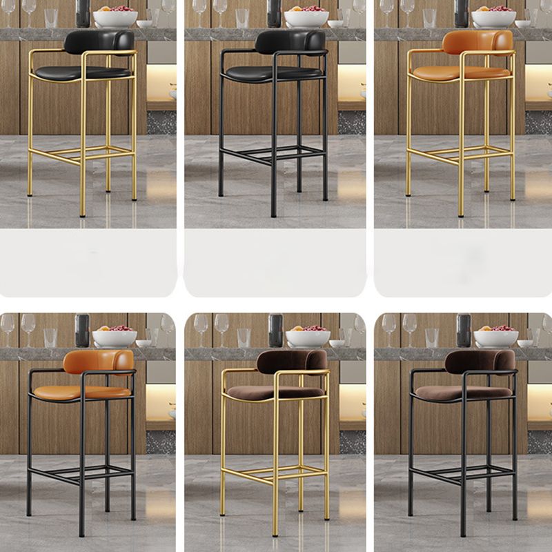 Glam Low Back Bar and Counter Stool Square Stool with 4 Gold Legs Clearhalo 'Bar Furniture' 'Bar Stools' 'bar_stools' 'furn' 'furn_bar_stools' 'furniture_bar_stools' 'Kitchen & Dining Furniture' 'kitchen&dining_furn' 'kitchen' 'kitchen_furn' Furniture' 1200x1200_9c7fe651-54a6-4e13-9ef8-2655236c0b53