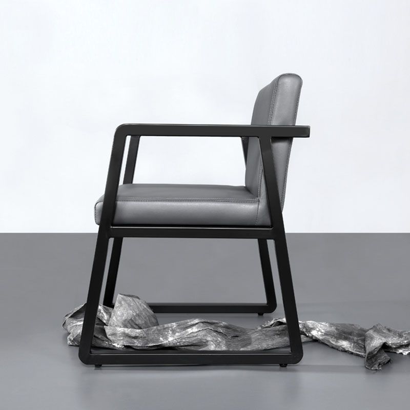 Chaise de bras à manger de cuisine contemporaine chaise latérale rembourrée en gris