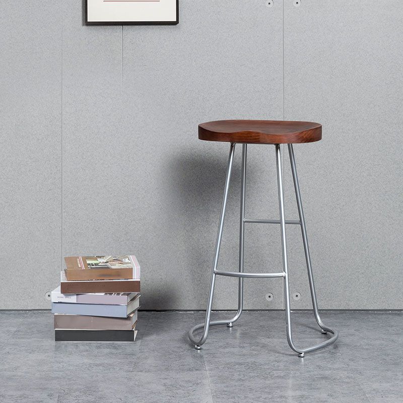 Modern Style Iron Bar Stool with Footrest Dining Room Solid Wood Bar Stool 30 Inches Clearhalo 'Bar Furniture' 'Bar Stools' 'bar_stools' 'furn' 'furn_bar_stools' 'furniture_bar_stools' 'Kitchen & Dining Furniture' 'kitchen&dining_furn' 'kitchen' 'kitchen_furn' Furniture' 1200x1200_9cf929a1-c8e6-43bf-a22a-888c367663cd