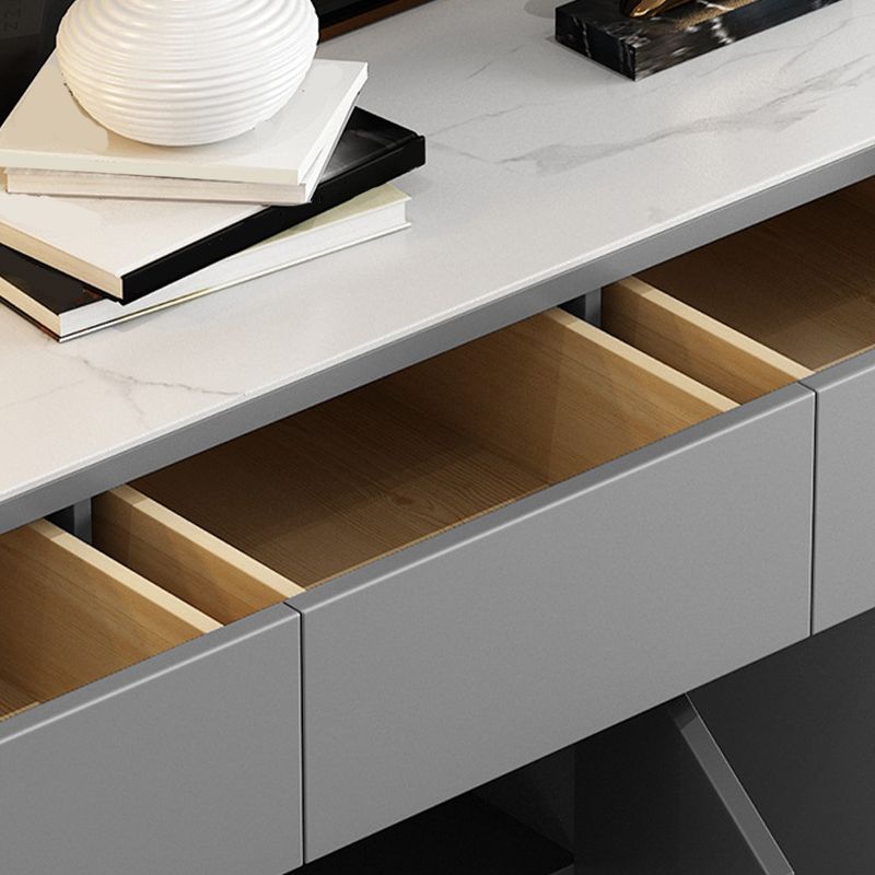 Tavolo da sideboard in pietra a buffet da pranzo in stile glam con cassetti e armadi