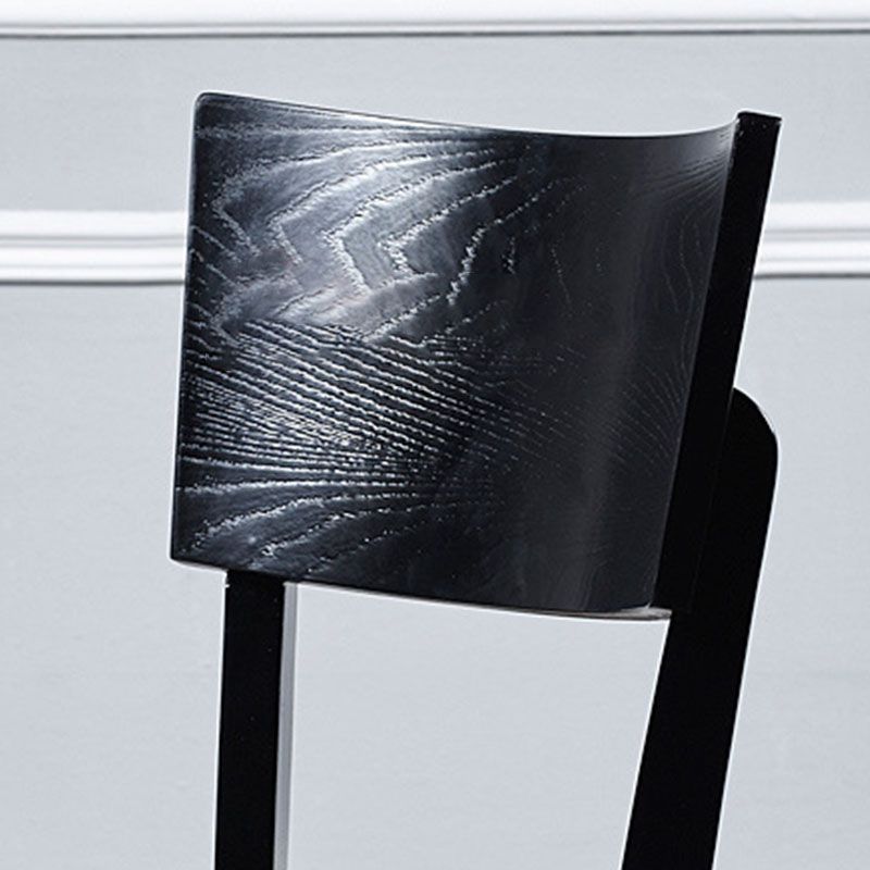 Sedia contemporanea sedia aperta a braccia con gambe in legno per cucina