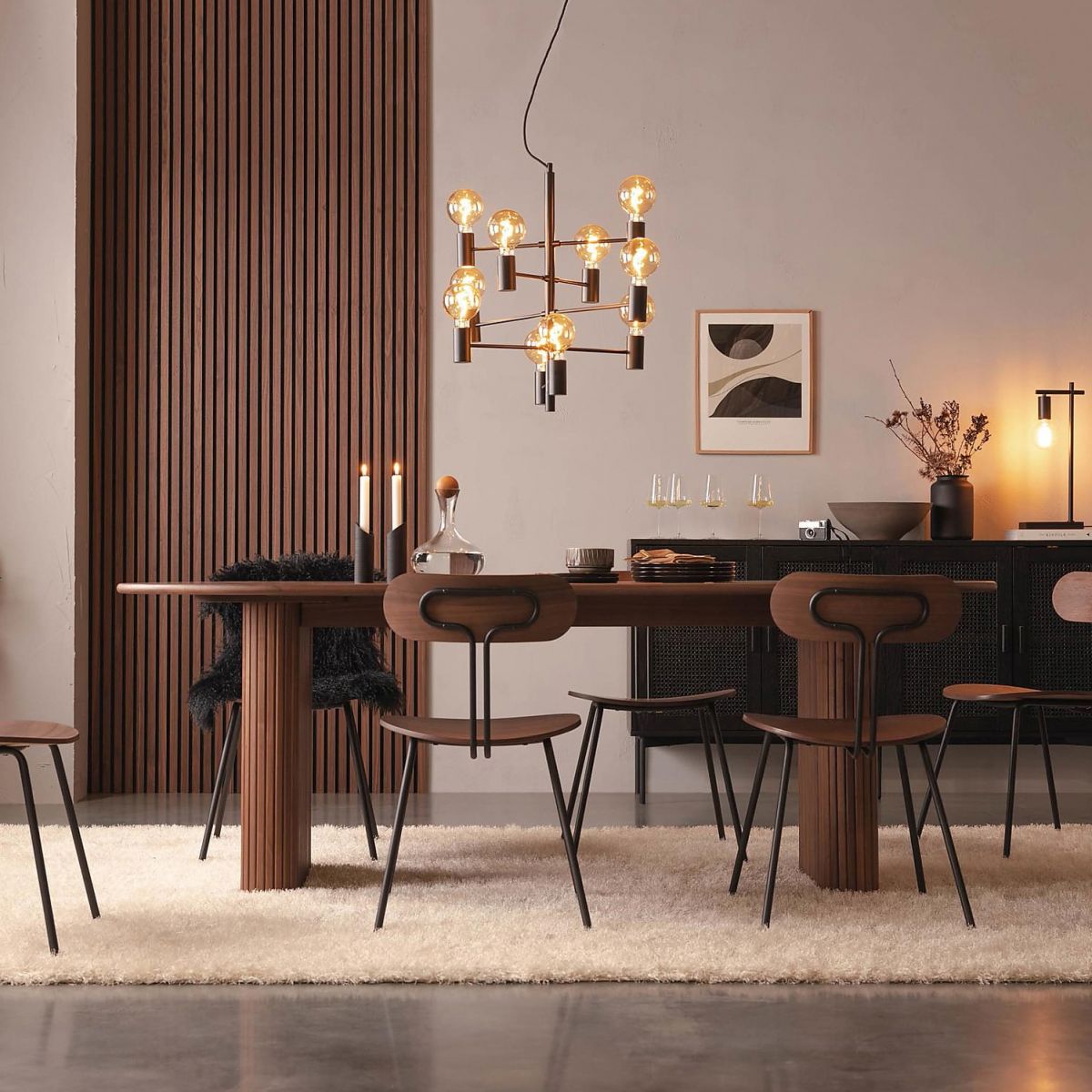 キッチン用の二重の台座付きのソリッドウッドトップダイニングテーブルモダンな楕円形のテーブル