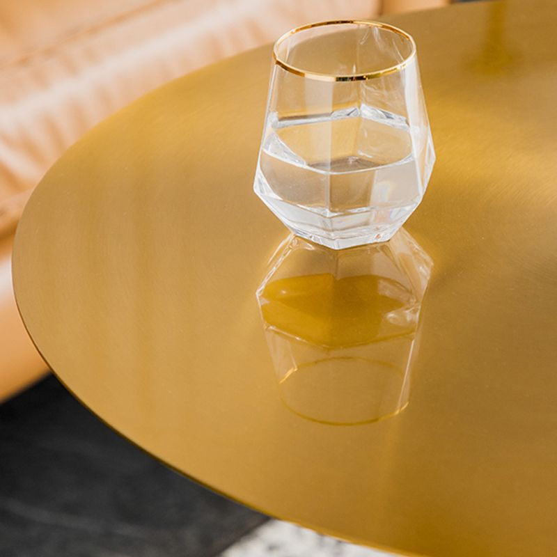 Tavolino in metallo/vetro rotondo con base laterale moderna di base a base di piedistallo