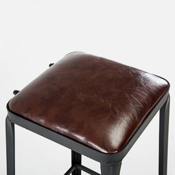 Tabouret de bar en cuir PU de style de style industriel avec des jambes en métal pour restaurant