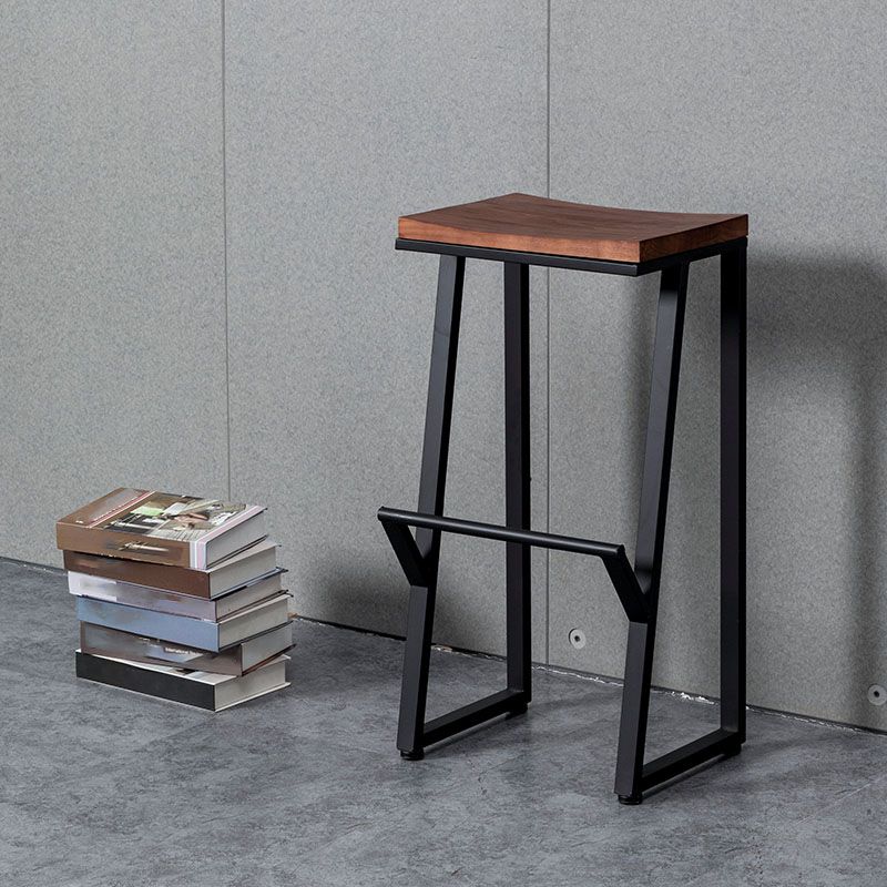 Modern Style Metal Bar Stool with Footrest Coffee Shop Simple Bar Stool Clearhalo 'Bar Furniture' 'Bar Stools' 'bar_stools' 'furn' 'furn_bar_stools' 'furniture_bar_stools' 'Kitchen & Dining Furniture' 'kitchen&dining_furn' 'kitchen' 'kitchen_furn' Furniture' 1200x1200_9e0e49e5-b19e-4cbf-8771-ea6a2a774670