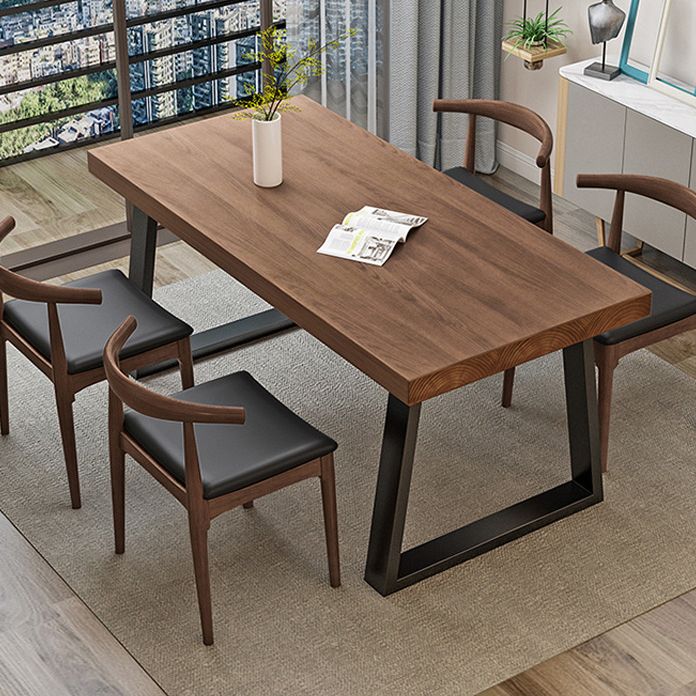 Mesa de comedor de madera sólida Mesa de comedor contemporánea con base de trineo