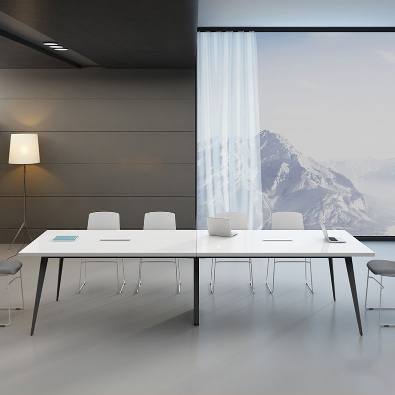 Hedendaagse stijl kantoorbureau met kabelbeheer rechthoekig gefabriceerd houten bureau