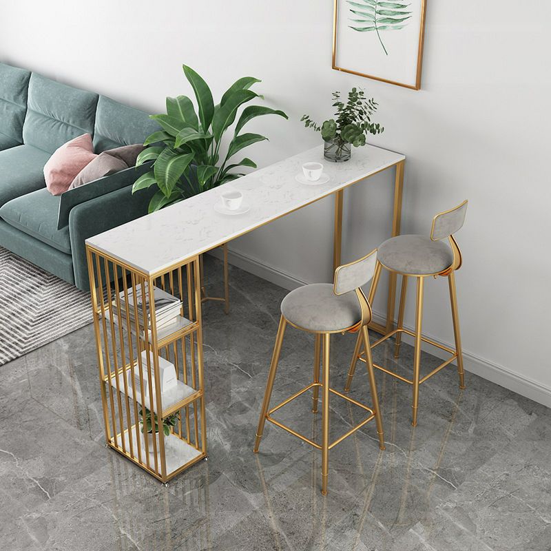 Binnen marmeren cocktailbar tafel eigentijdse opslag pubhoogte eettafel