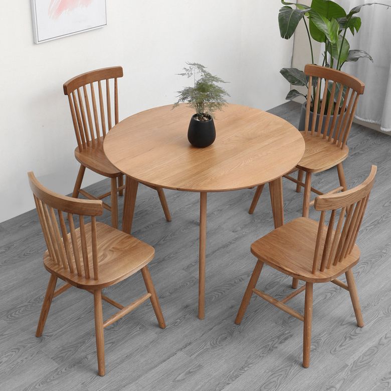 Contemporary Round Dining Table Oak Solid Wood Table with 4 Legs for Dining Room Clearhalo ' dining_table' 'Dining Tables & Seating' 'Dining Tables' 'Furniture' 'furniture_dining_table' 'Kitchen & Dining Furniture' 'kitchen&dining_furn' 'kitchen' 'kitchen_dining_table' 1200x1200_9e8848e0-a9e6-42b2-845d-20325cb9b2a4