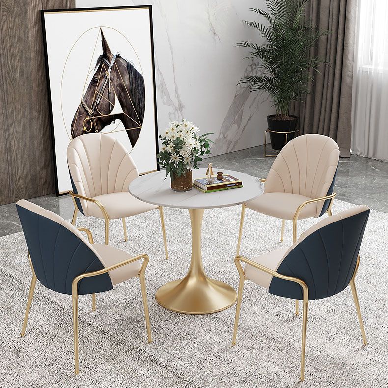 Sedia per sala da pranzo in metallo glam braccio laterale in pelle sintonizzata per uso del ristorante