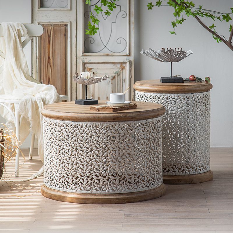 Tavolo d'angolo in campagna francese rotondo in legno solido tavolino