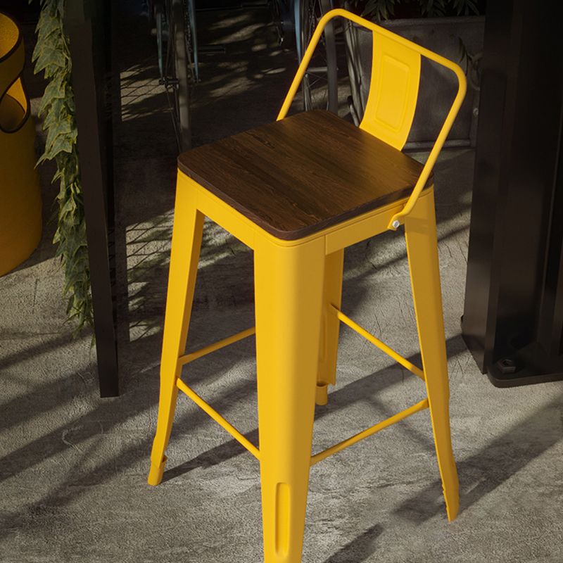 1/3/4 Pieces Industrial Style Bar Stool and Table Set Metal Bar Table Set Clearhalo 'Bar Furniture' 'furn' 'furn_home_bar_bar_sets' 'Furniture' 'Home Bars & Bar Sets' 'home_bar_bar_sets' 'Kitchen & Dining Furniture' 1200x1200_9f05e726-02f4-4da4-bccc-8b0213fb2f63