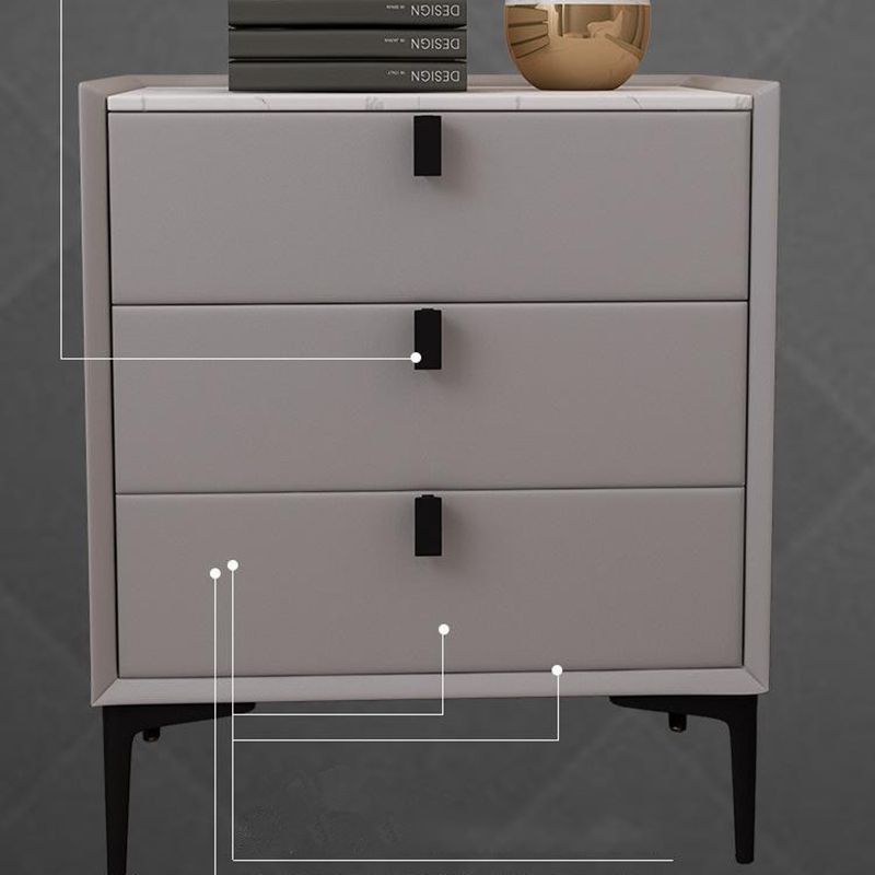 Comodino da letto in legno in legno notturno contemporaneo con 3 cassetti