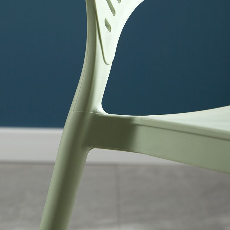 Home Contemporary Side Chair Open Back Shell-shaped Plastic Dining Room Chair Clearhalo ' kitchen&dining_furn' 'Dining Chairs' 'Dining Tables & Seating' 'dining_chair' 'Furniture' 'furniture_dining_chair' 'Kitchen & Dining Furniture' 'kitchen' 1200x1200_9f195b1d-ae80-49a5-9b2b-d343d044c4db
